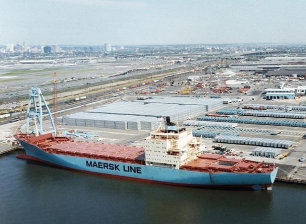  Maersk Line's 45 Years of Container Shipping Commemorating Adrian Maersk Maiden Sailing